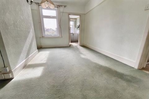 3 bedroom flat for sale, Christchurch