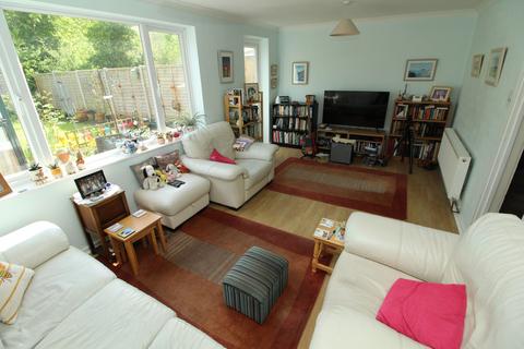 3 bedroom terraced house for sale, Crosslands, Stantonbury, Milton Keynes