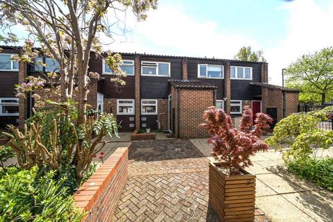 1 bedroom terraced house for sale, Fulwood Walk, Southfields