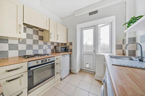 2 bedroom apartment for sale, Wellesley Court, West Parade, Worthing