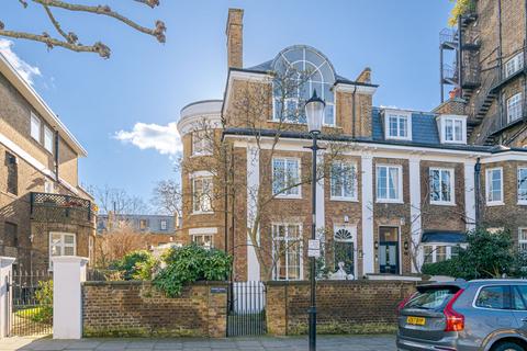 4 bedroom flat for sale, Ladbroke Road, London