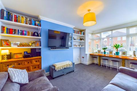 2 bedroom apartment for sale, Avon Road West, Christchurch, Dorset, BH23