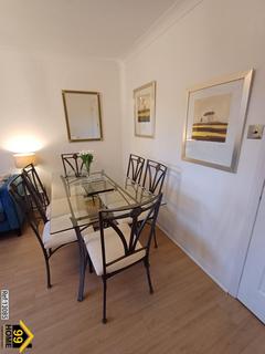 2 bedroom flat to rent, Nethan Gate, Lanarkshire, United Kingdom, ML3
