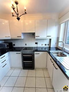 2 bedroom flat to rent, Nethan Gate, Lanarkshire, South ML3