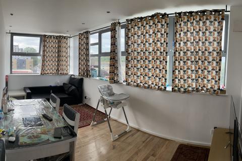 1 bedroom flat for sale, The Lumier Building , E7 8AY