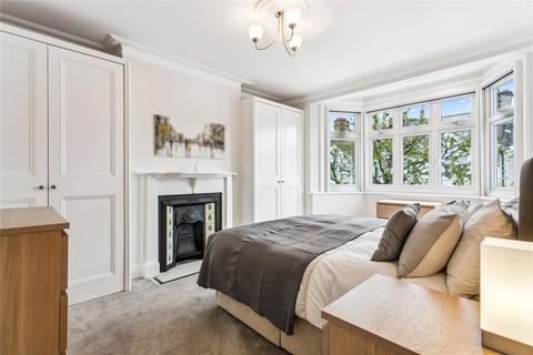 59 Alfriston Road, London, SW11 6NR