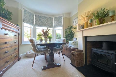 104 Athelstan Road, Faversham, ME13 8QW