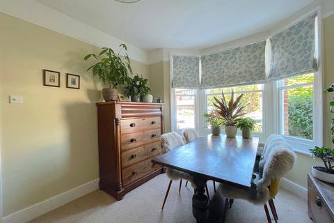 104 Athelstan Road, Faversham, ME13 8QW