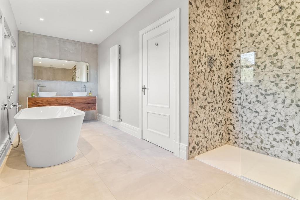 Ensuite