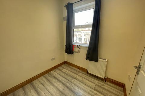 undefined, Inverness Road, Southall, UB2