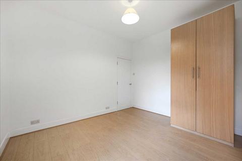2 bedroom apartment to rent, Pevensey Road, London
