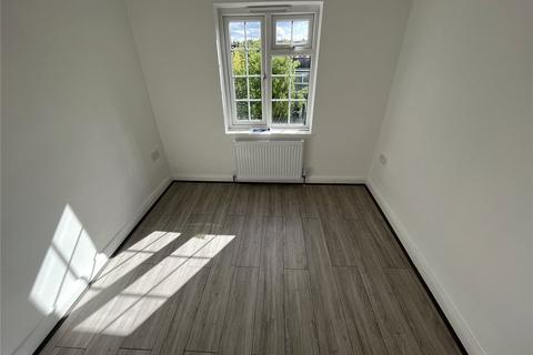 3 bedroom apartment to rent, East Barnet, Hertfordshire EN4