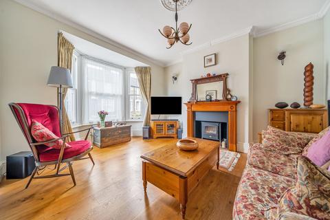 4 bedroom end of terrace house for sale, Newton Road, Faversham, ME13