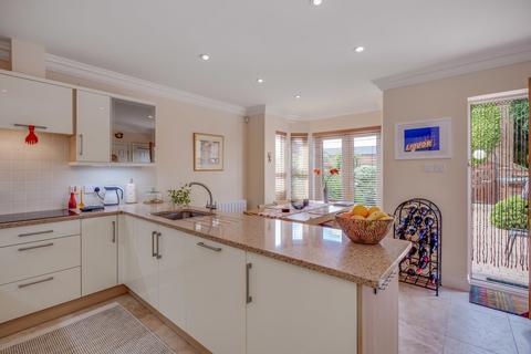 3 bedroom townhouse for sale, Old Station Road, Newmarket CB8