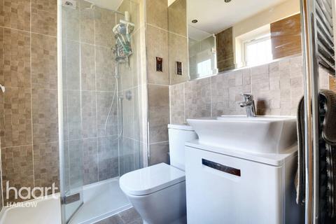 2 Howe Drive, Gilston, Harlow, CM20 2FT