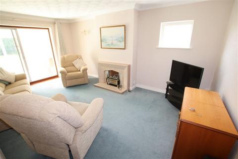2 bedroom detached bungalow for sale, Chelmsford Road, Holland on Sea, Clacton on Sea