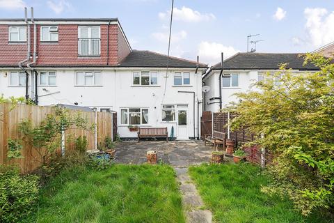 16 The Causeway, Carshalton, SM5 2NF