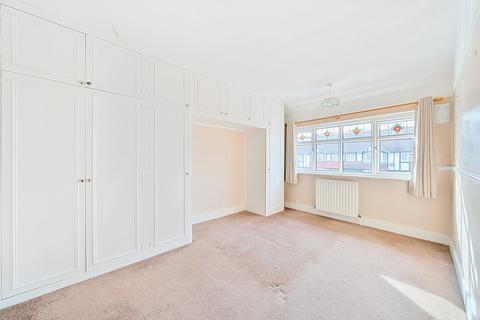 16 The Causeway, Carshalton, SM5 2NF