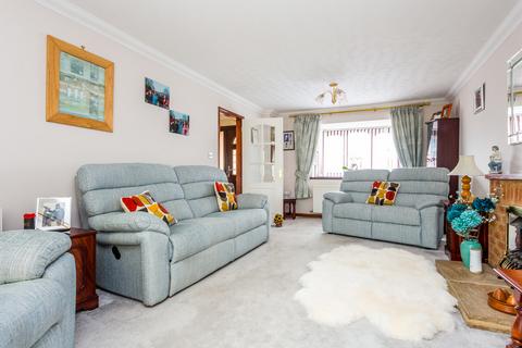 2 bedroom detached bungalow for sale, The Brambles, Wymington NN10