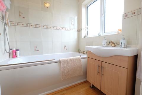 15 Oldbury Close, Orpington, BR5 3TH