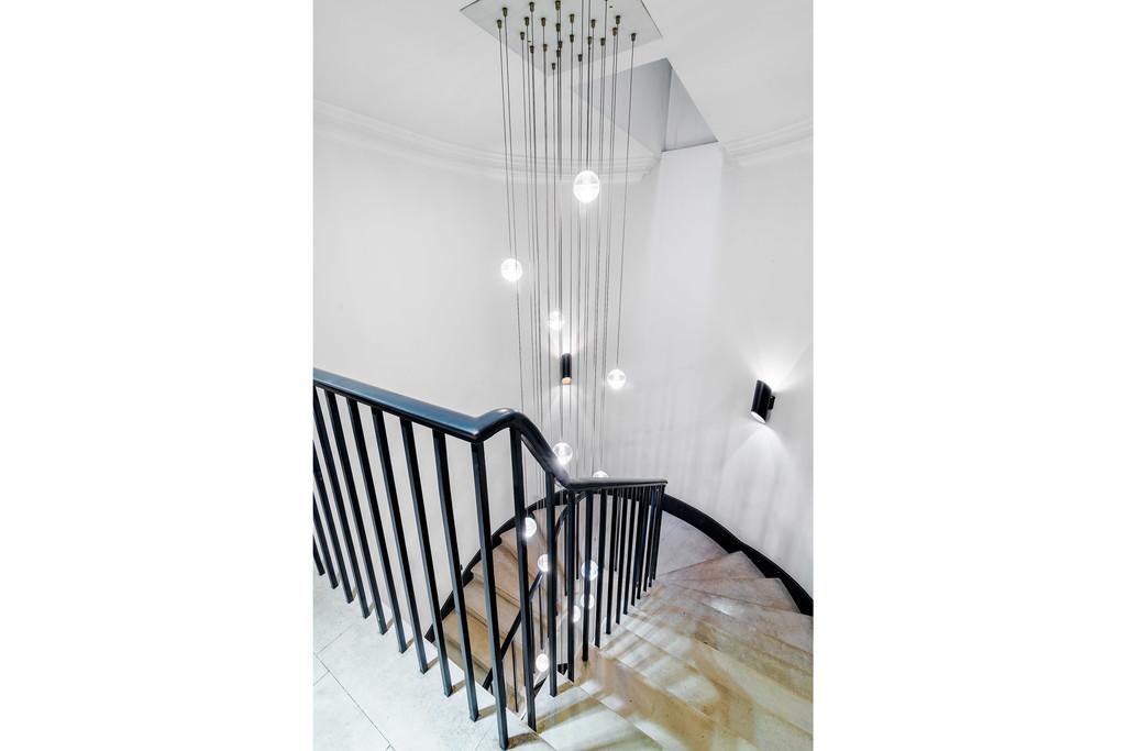 King St, Covent Garden - communal staircase
