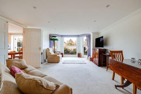 2 bedroom apartment for sale, Queens Park, Chester