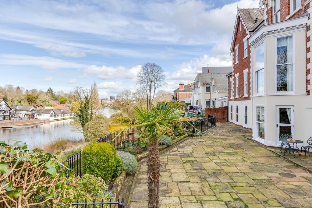Queens Park, Chester 2 bed apartment for sale £625,000