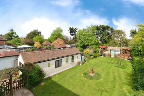 Woodbridge Rebels Lane, Great Wakering, Southend-on-sea, SS3 0QE