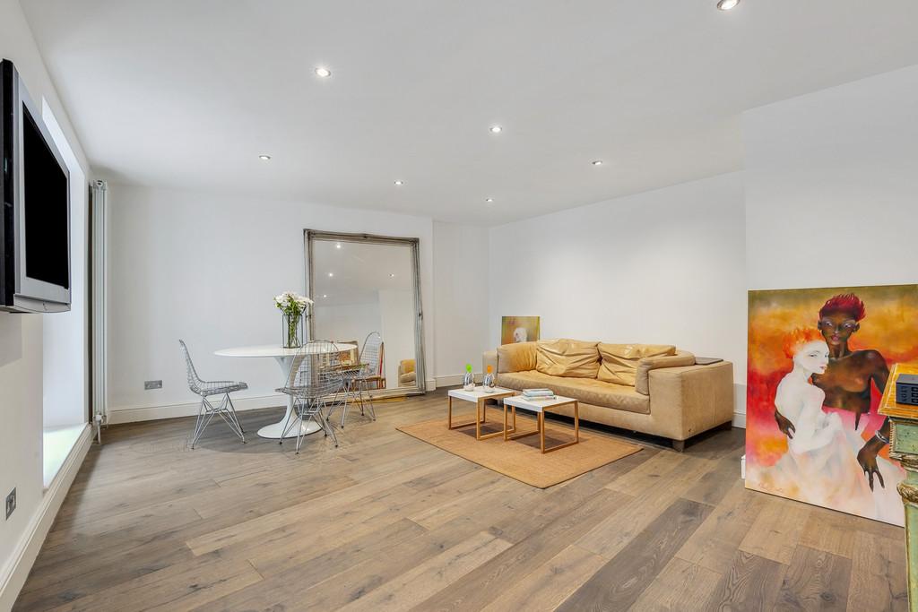 Brompton Square 32, Flat 1 4