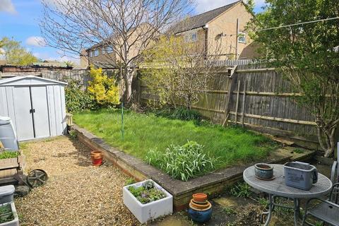 32 Cartwright Crescent, Brackley, NN13 6HA