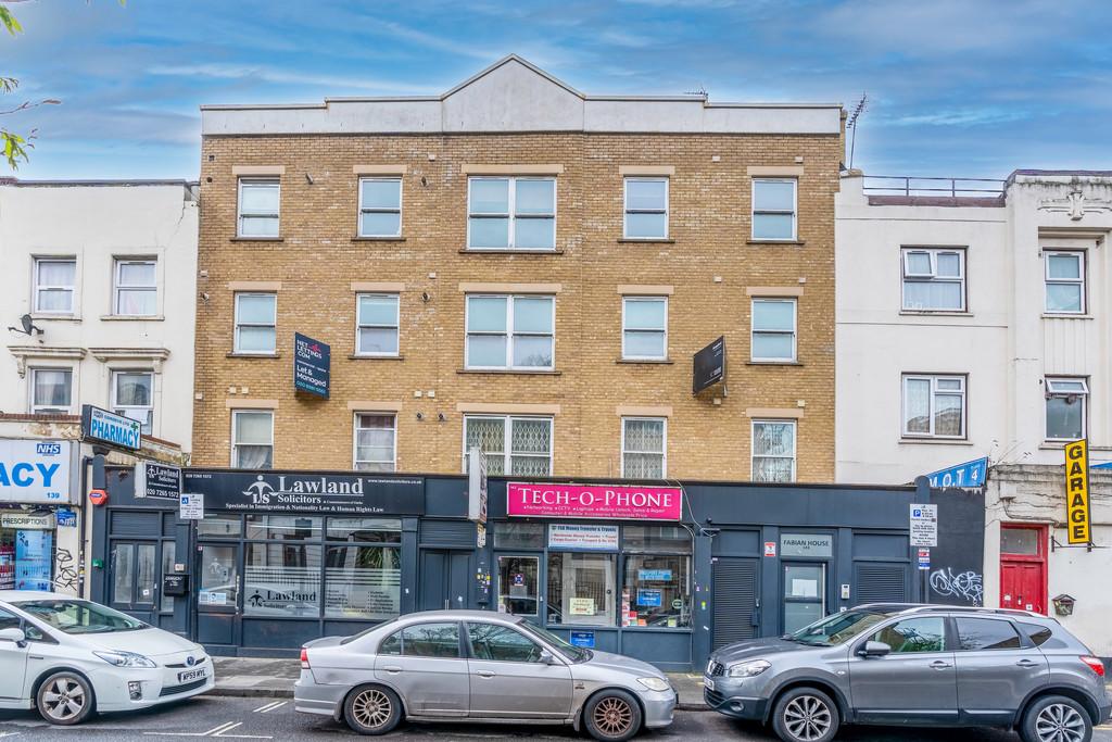 02 To Let 2 Bedroom flat Canon Street Road E1 www.