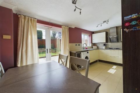 3 bedroom detached house for sale, Clay Close, Swadlincote