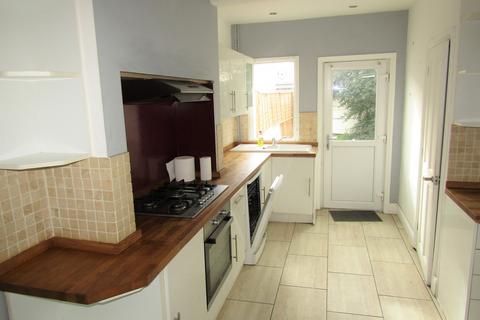 4 bedroom terraced house to rent, Meredith Road, Clacton-on-Sea CO15