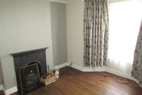 4 bedroom terraced house to rent, Meredith Road, Clacton-on-Sea CO15