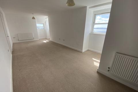 2 bedroom apartment to rent, Warren Road, Torquay TQ2