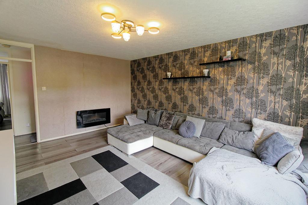 Derwent Walk, Oadby 2 bed semidetached bungalow for sale £220,000