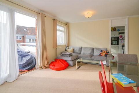 3 bedroom flat to rent, York House, Courtlands, Sheen Road, Richmond