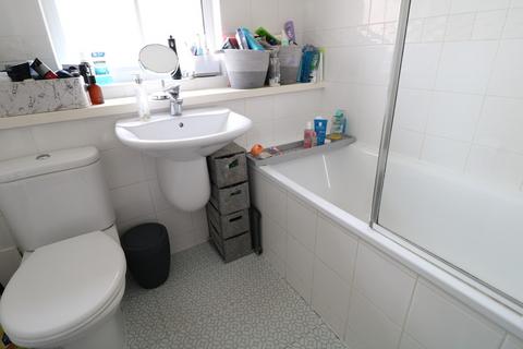 14 Ashby Court, Solihull, B91 3YU