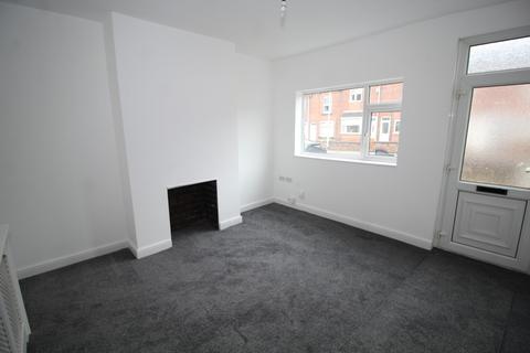 2 bedroom terraced house for sale, Cemetery Road, Normanton