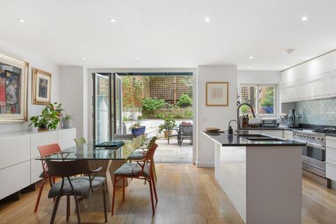57 Bridge View, London, W6 9DD