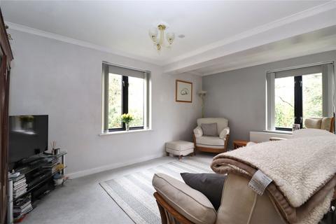 2 bedroom retirement property for sale, Woking, Surrey GU21