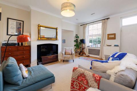 2 bedroom flat for sale, Adelaide Grove W12