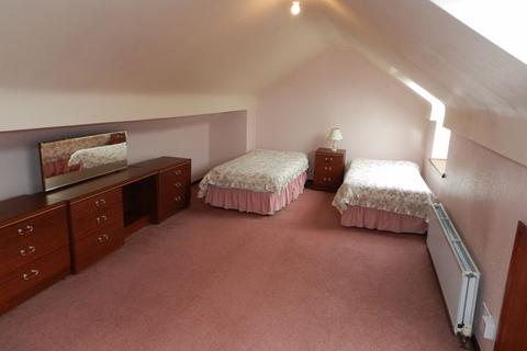 2 bedroom bungalow for sale, Manor Farm Drive, Leeds