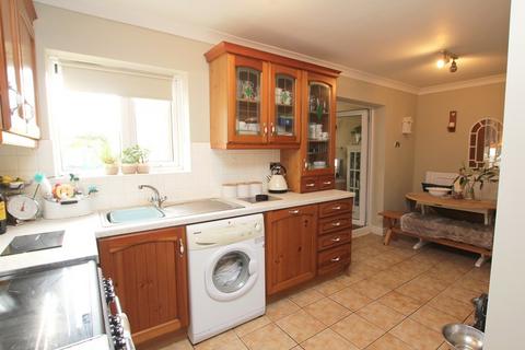 3 bedroom semi-detached house for sale, Butterbache Road, Huntington, Chester, CH3