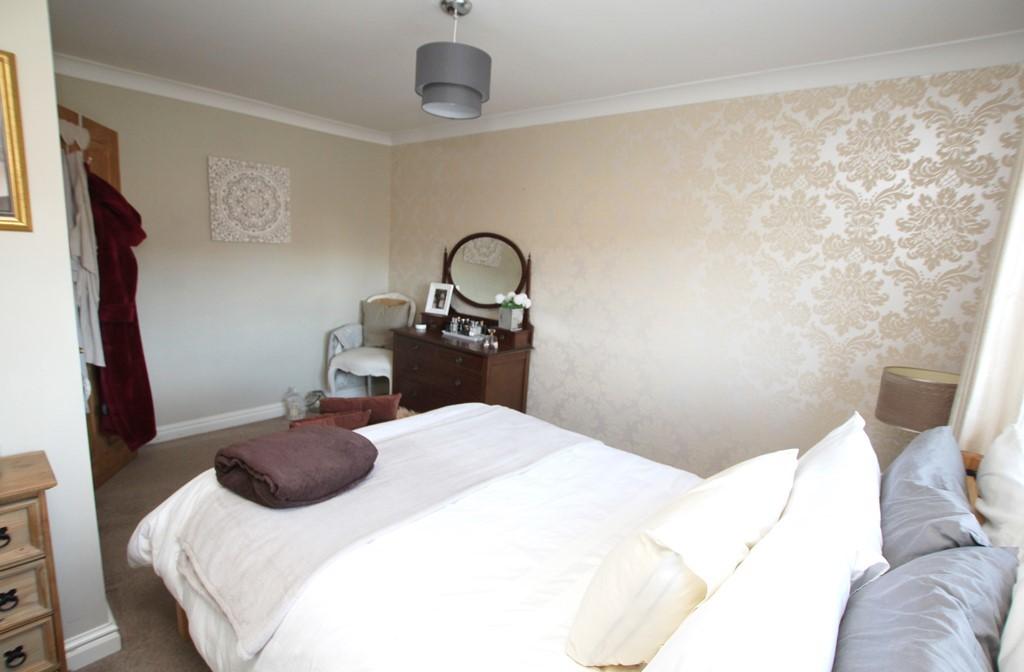 3-bed semi-detached house, Huntington - Bed 1