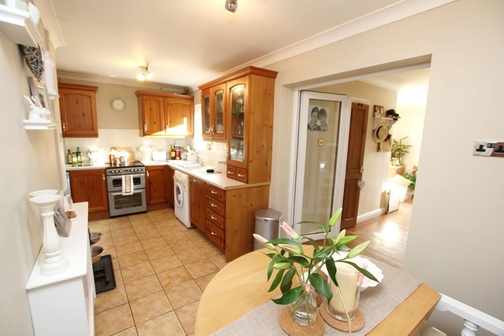 Semi-detached home, Huntington - dining kitchen