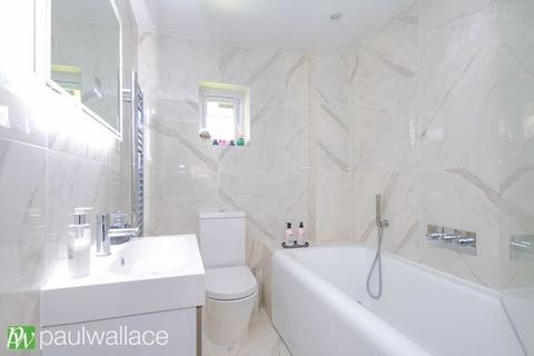 Flat 20, Richmond Court High Road, Broxbourne, EN10 7BN
