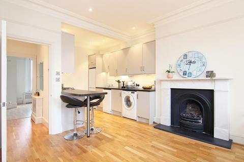 1 bedroom apartment to rent, Sheen Road, Richmond