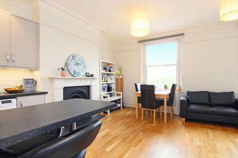 1 bedroom apartment to rent, Sheen Road, Richmond