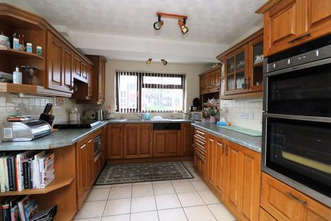 3 bedroom semi-detached house for sale, Clover Hill, Walsall